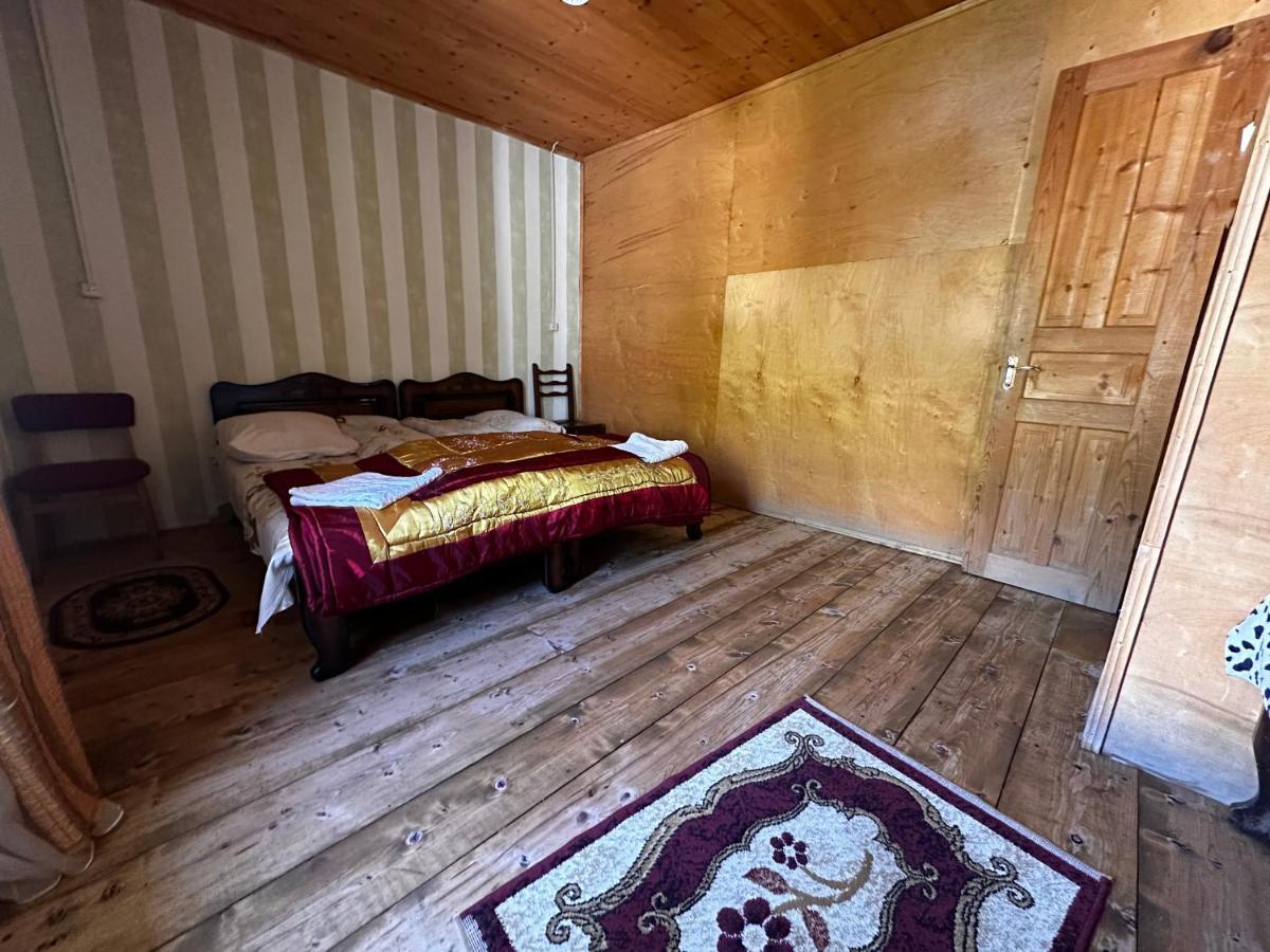 Guesthouse Angelina Ushguli Bagian luar foto