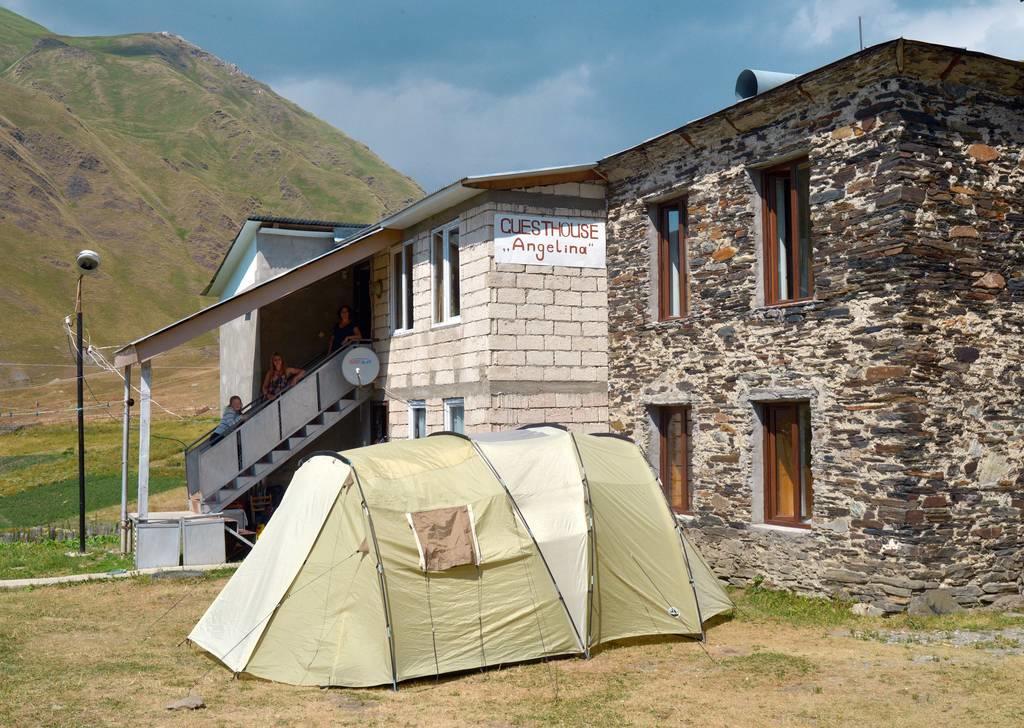 Guesthouse Angelina Ushguli Bagian luar foto